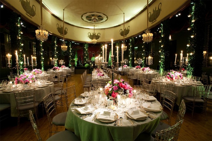 Winter-wedding-reception-decor-at-casino-club-chicago