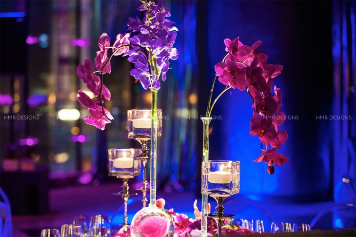 modern-wedding-centerpieces-and-deep-blue-lighting-at-trump-chicago