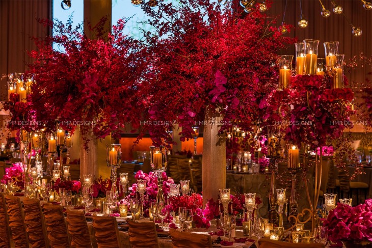 rich-golden-candlelight-and-stunning-floral-create-a-romantic-glow-at-a-chicago-wedding